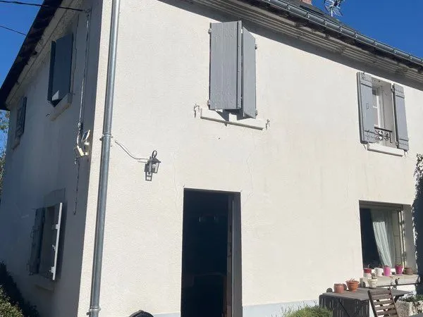 Vente jolie maison bord de loire