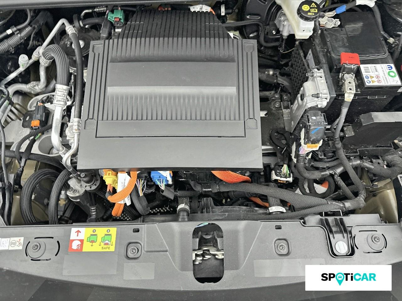 Peugeot 2008 e-2008 156ch 54 kwh allure — photo 20