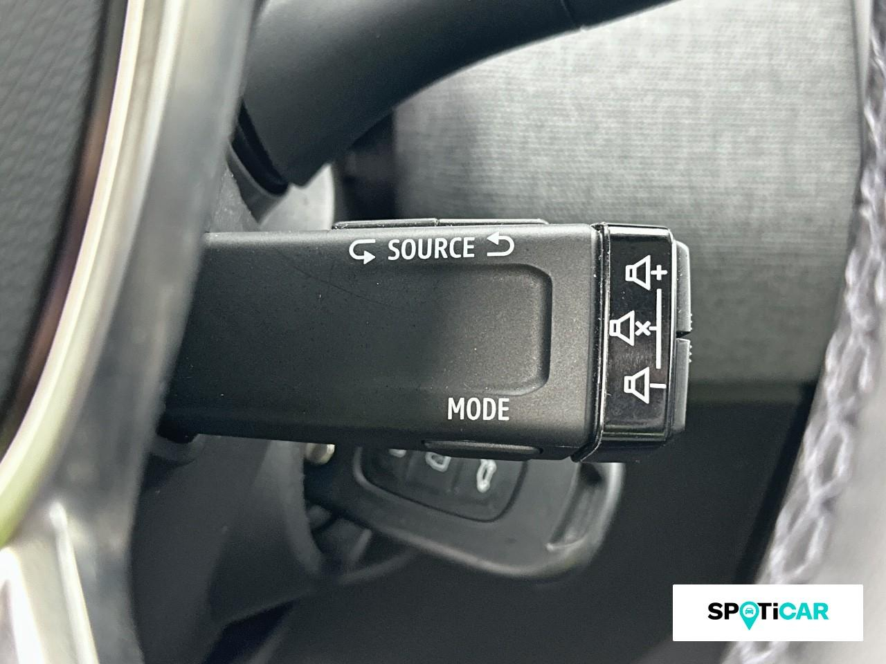 Renault Clio 1.6 e-tech 145ch full hybrid evolution - 24 — photo 17