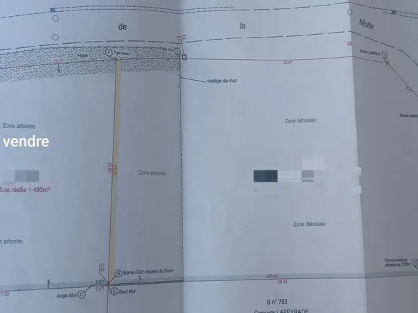 Vends terrain à bâtir