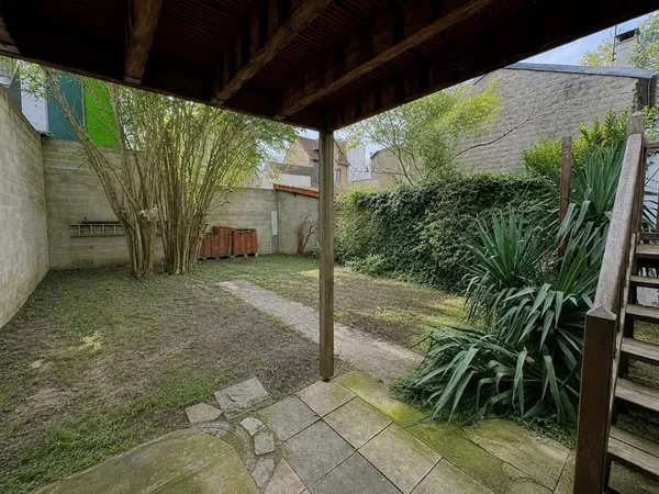 PAVILLON AVEC JARDIN ET GARAGE
