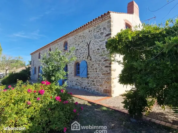 Maison 6 pièces 232 m²