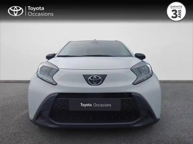 Toyota Aygo x 1.0 vvt-i 72ch dynamic s-cvt — photo 5