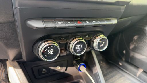 Dacia Duster 1.5 dCi 115 - Prestige – 2021 – 66932 km – Diesel – Boîte Manuelle — photo 13
