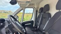 Peugeot Boxer 335 L3H3 2.2 BlueHDi S&S 140ch Asphalt — photo 16