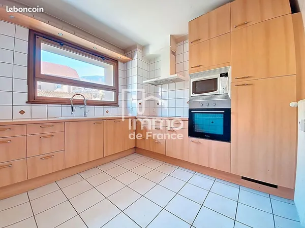 Appartement 3 pièces 79 m²