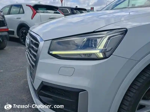 Audi Q2 35 tfsi cod 150 s tronic 7 s line — photo 14