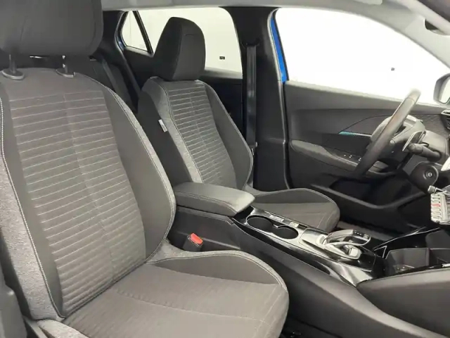 Peugeot 2008 puretech 130 s&amp;s eat8 — photo 91