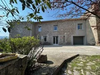 Maison 6 pièces 199 m²