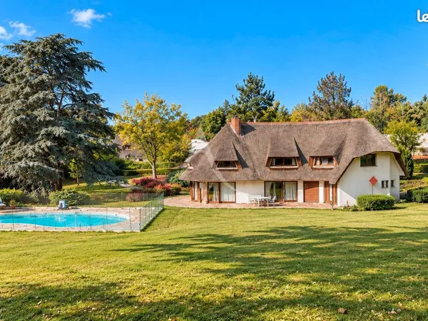 Propriété 10 pièces 405 m²