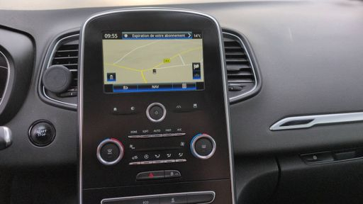 Renault Grand Scenic 1.7 Blue dCi 120 - Zen – 2019 – 151381 km – Diesel – Boîte Manuelle — photo 24