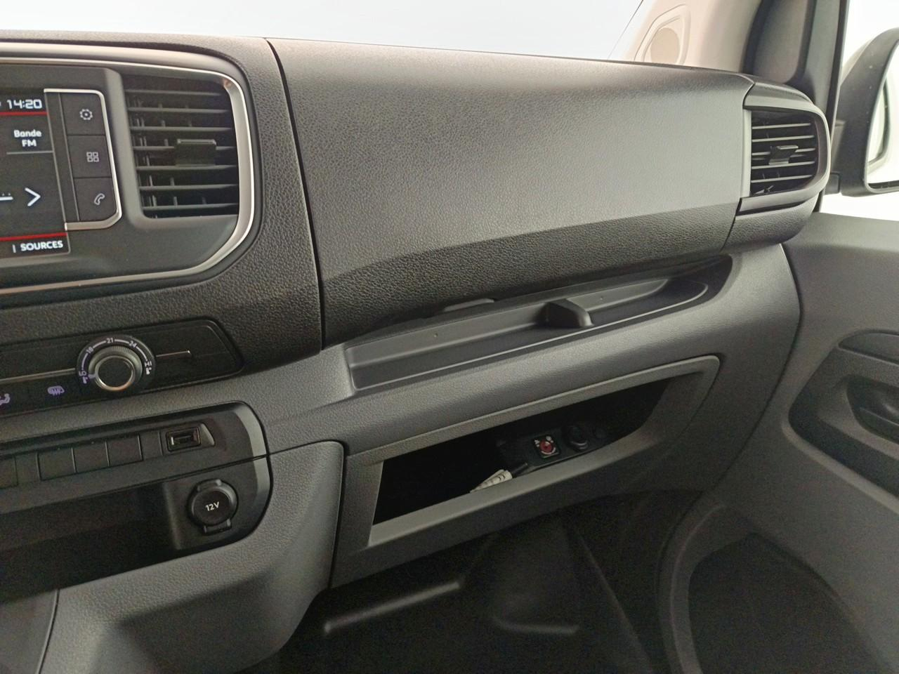 Citroën Jumpy fgn m bluehdi 120 s&s bvm6 driver — photo 25