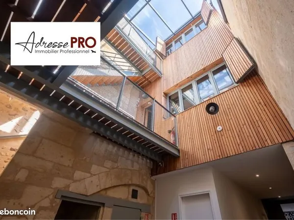 Local bureaux 250 m²