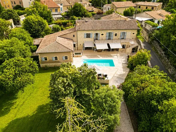 Uzès Centre Propriété 4 chambres - piscine - grand jardin clos