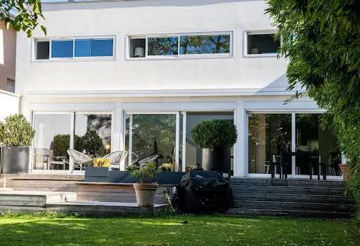 Maison 8 pièces 300 m²