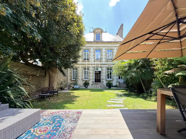Maison 12 pièces 520 m²