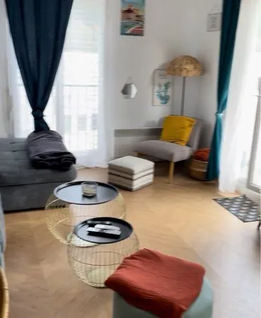 T3 meublé 58 m² - Terrasse 11 m² plein sud + parking - proche centre