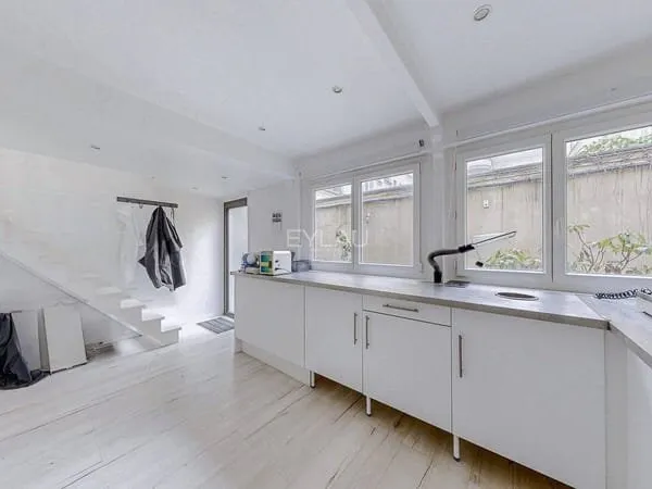 Boutique 1 pièce 32 m²