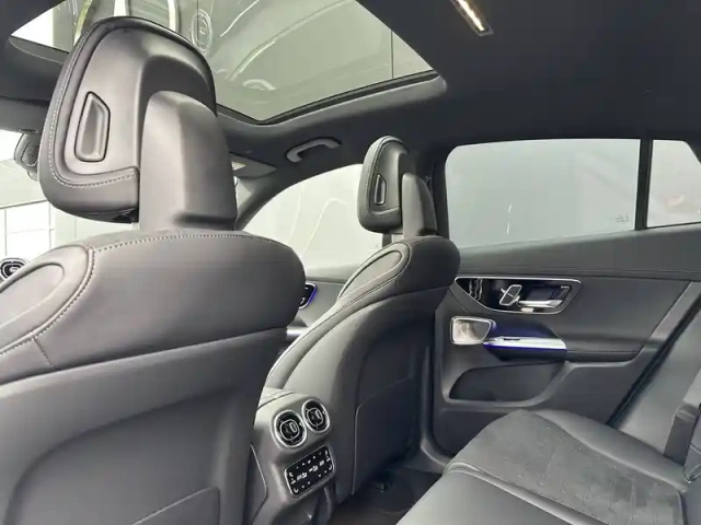 Mercedes Glc coupe 300 d e hybrid eq 9g-tronic 4matic — photo 45