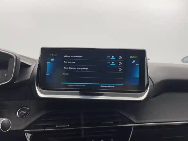 Peugeot 208 electrique 50 kwh 136ch — photo 64