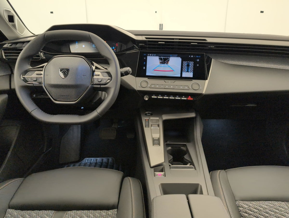 Peugeot 308 — photo 13