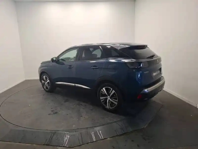 Peugeot 3008 hybrid 225 e-eat8 — photo 3