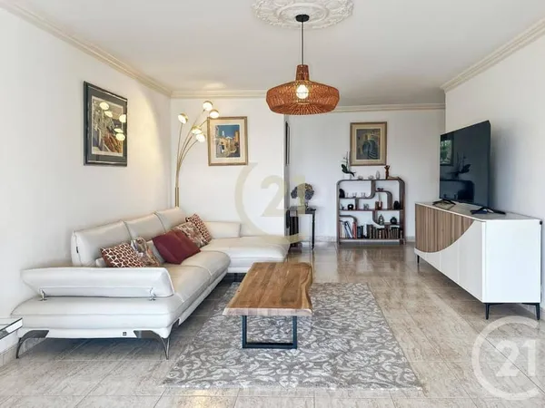 Appartement 3 pièces 103 m²