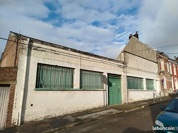 Garage 581 m² SAINT QUENTIN