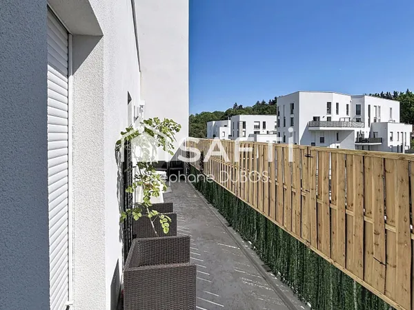 F3 de 2024 avec de beaux volumes et sa grande terrasse