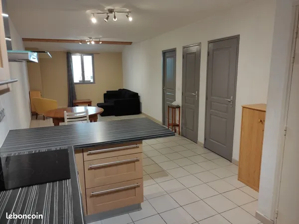 Location T2 à Besse sur Issole