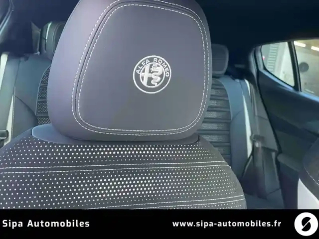 Alfa Romeo Tonale 1.5 ibrida 175 ch vgt tct7 — photo 26