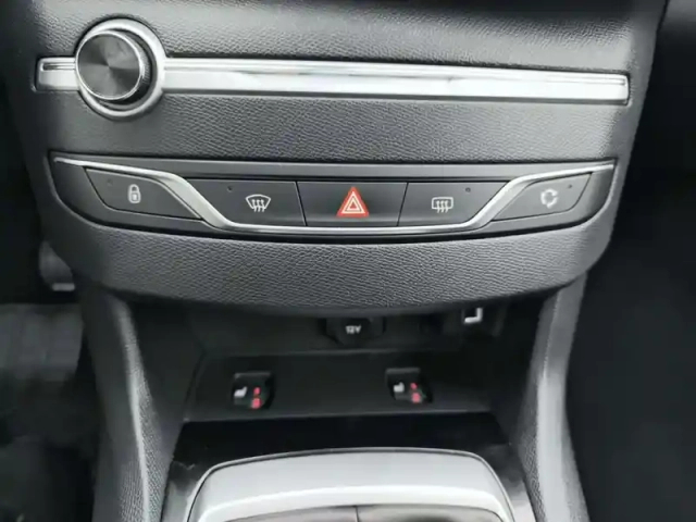 Peugeot 308 sw puretech 130ch s&amp;s bvm6 — photo 20