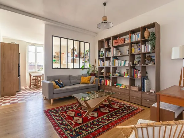 Appartement ancien rénové avec jardin privatif