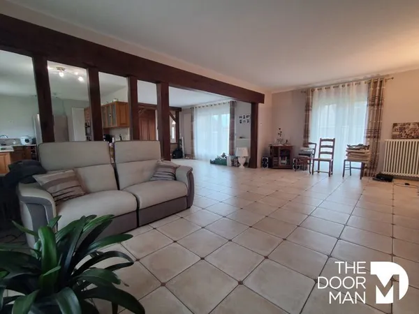 Maison 28130