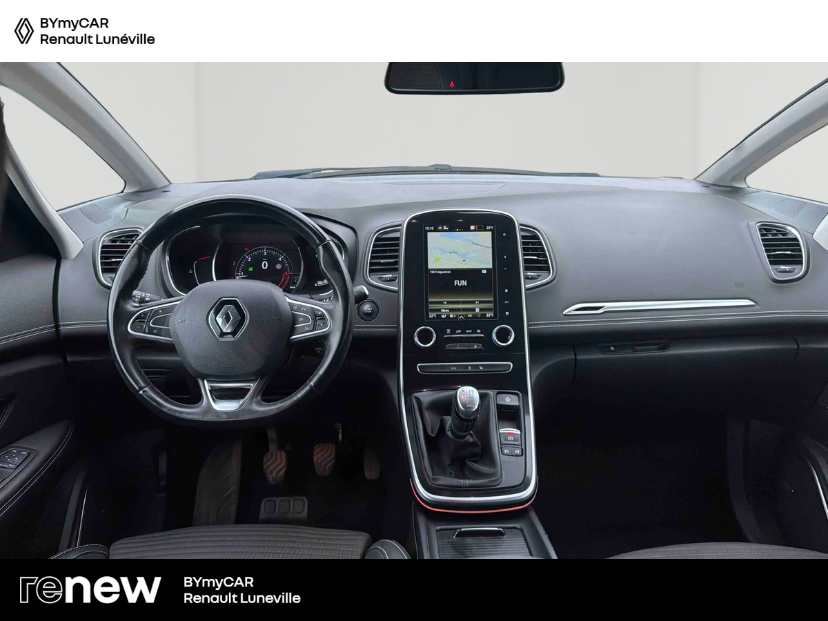 Renault Scenic Blue dCi 120 - 21 — photo 9