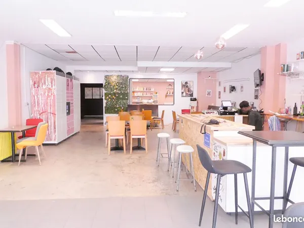 Local 160 m² BETHUNE