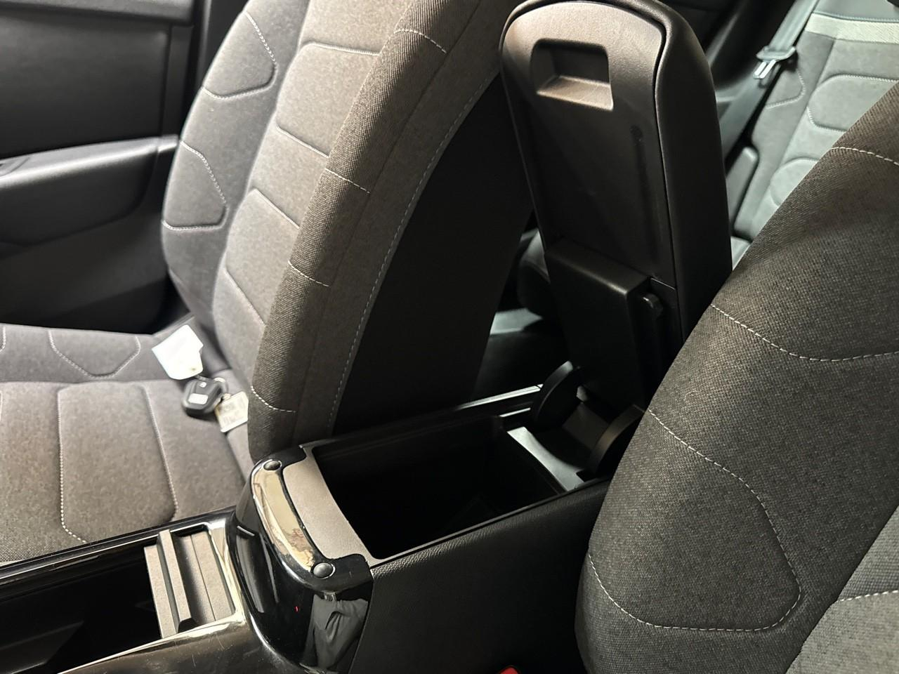 Citroën C4 1.2 hybride 136ch s&s plus automatique — photo 22
