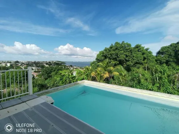 Villa 5 pièces 111 m²