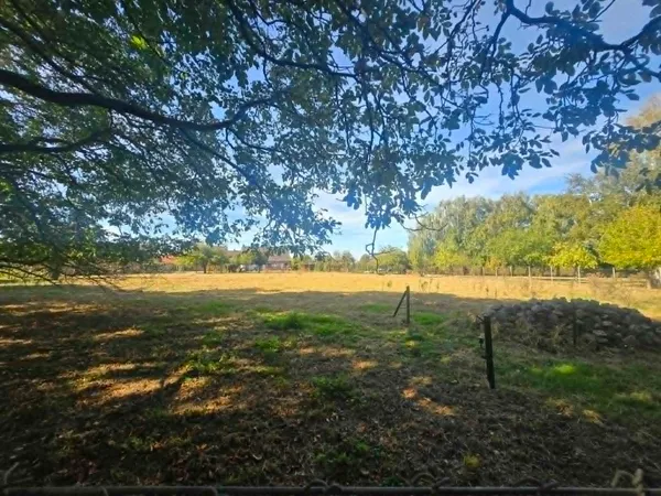 Terrain 5058 m²