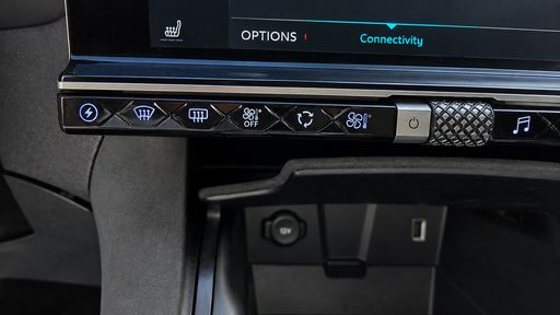 DS DS7 Crossback 1.6 THP 225  Hybride e-EAT8 - Performance Line + – 2021 – 47496 km – Hybride rechargeable – Boîte Automatique — photo 18