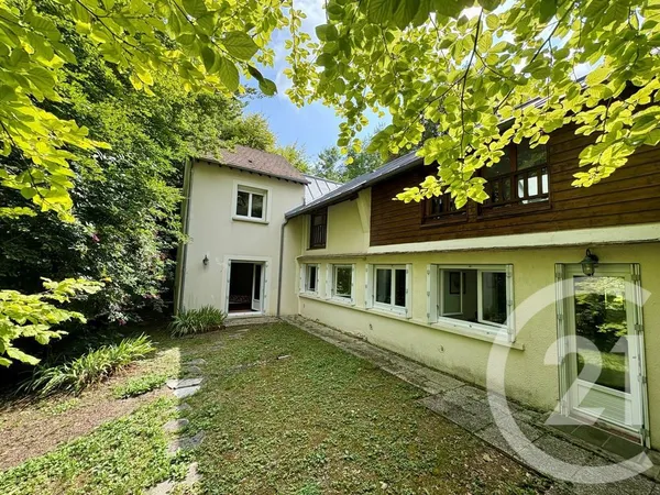 Maison 6 pièces 194 m²