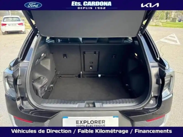 Ford Explorer 286ch extended range 77kwh pack premium rwd — photo 6