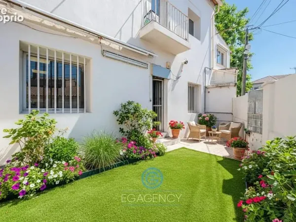 Commerce 160 m²