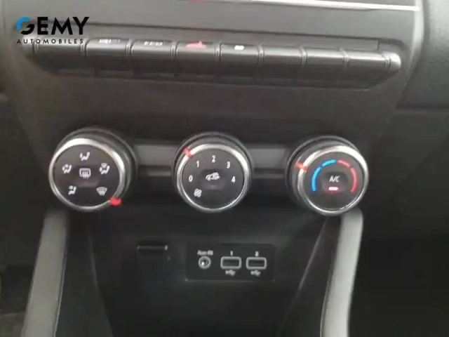Renault Clio tce 90 — photo 35