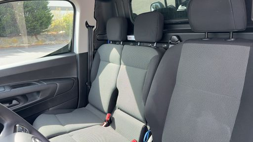 Toyota ProAce City 1.5L D-4D 102 - Active – 2024 – 68515 km – Diesel – Boîte Manuelle — photo 30
