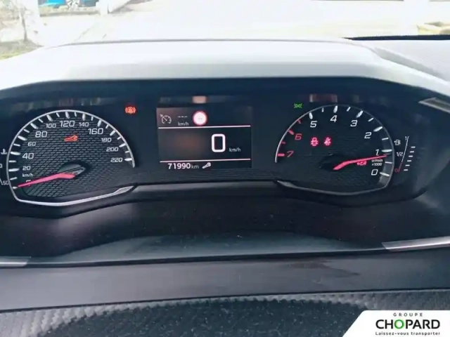 Peugeot 208 puretech 100 s&amp;s bvm6 — photo 17