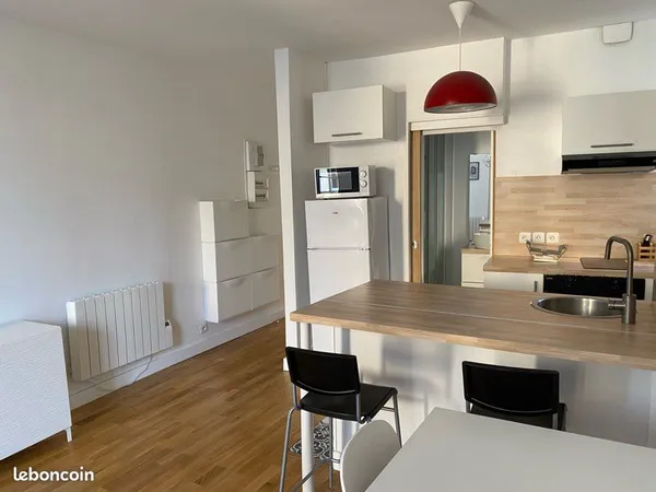 F2 meublé déco scandinave - secteur Vieux Marché