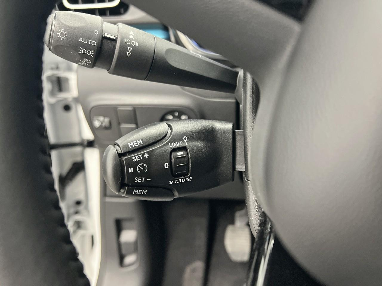 Citroën C3 puretech 110 s&s bvm6 shine pack — photo 24