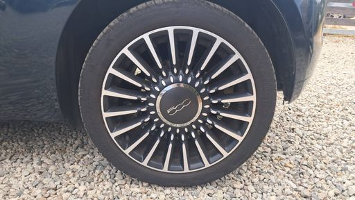 Fiat 500 0.9 TwinAir 105 - S Plus – 2017 – 98868 km – Essence – Boîte Manuelle — photo 8
