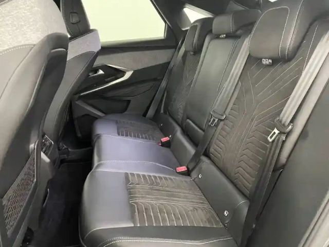 Peugeot 3008 hybrid 136 e-dcs6 — photo 15